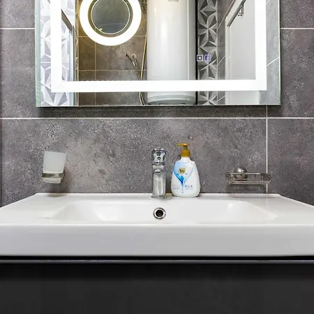 Apartman Urban Comfort 2bd Near Botev Stadium By Flat Manаger